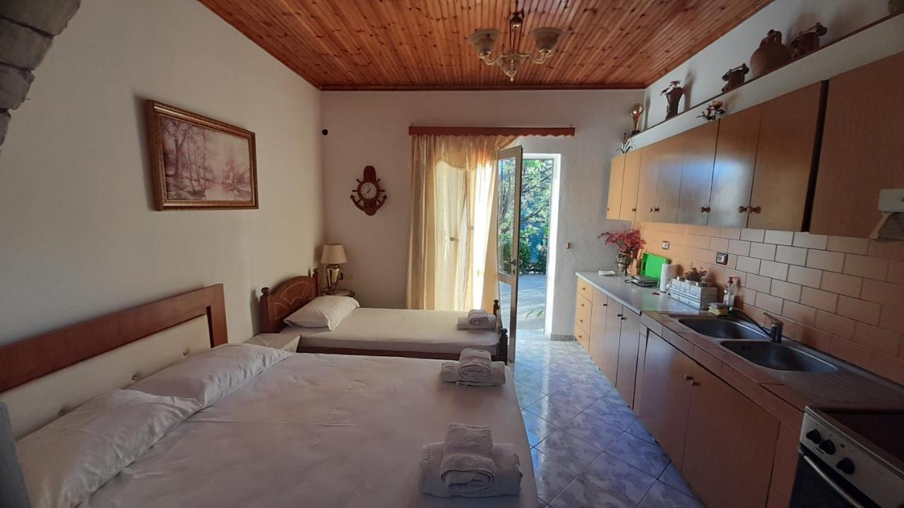 Appartement Honey-House “Kastrioti” à Përmet Extérieur photo